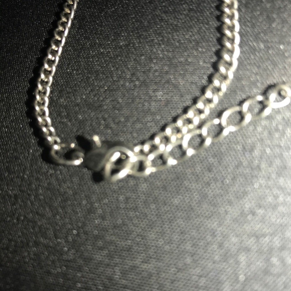 Metal Feather Necklace - Picture 5 of 5